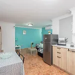 Guestready - Mis Tres Sentidos * Arinaga